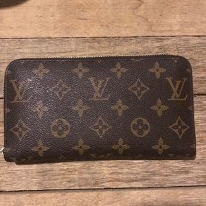 Louis Vuitton Zippy Organizer